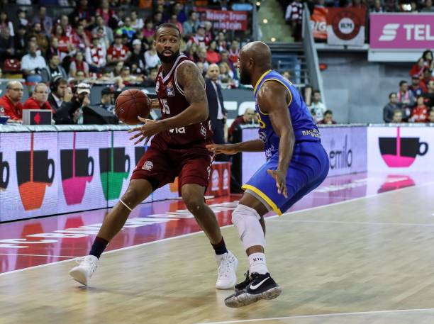 他们的表现 他们的表现